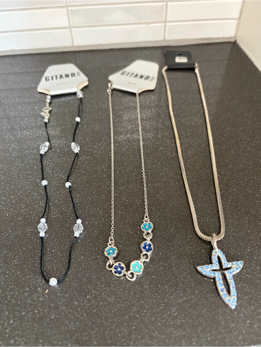 NWT Women’s 3 necklace lot